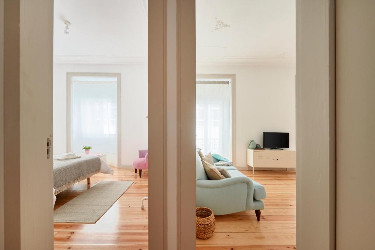 Sunny Apartment With Balcony! Lissabon Buitenkant foto