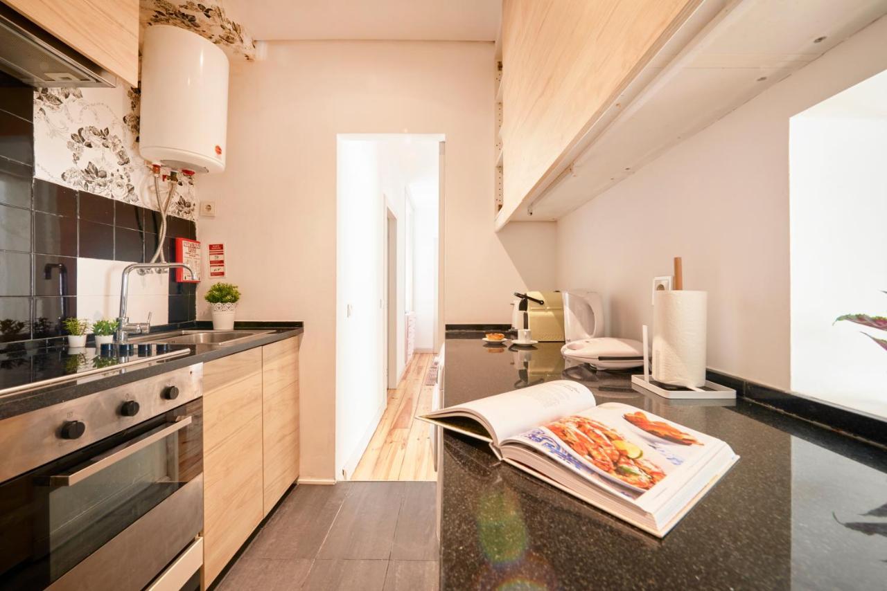 Sunny Apartment With Balcony! Lissabon Buitenkant foto