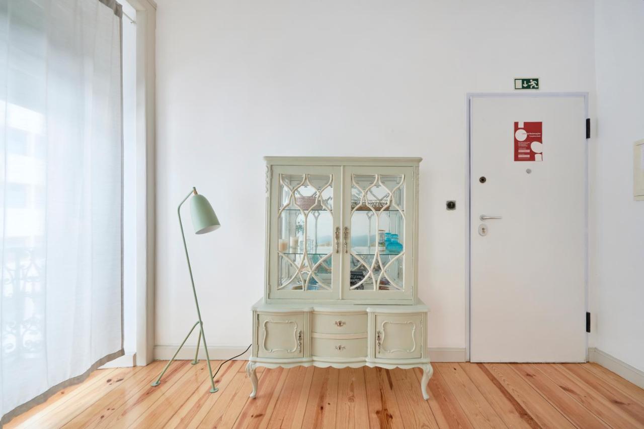 Sunny Apartment With Balcony! Lissabon Buitenkant foto