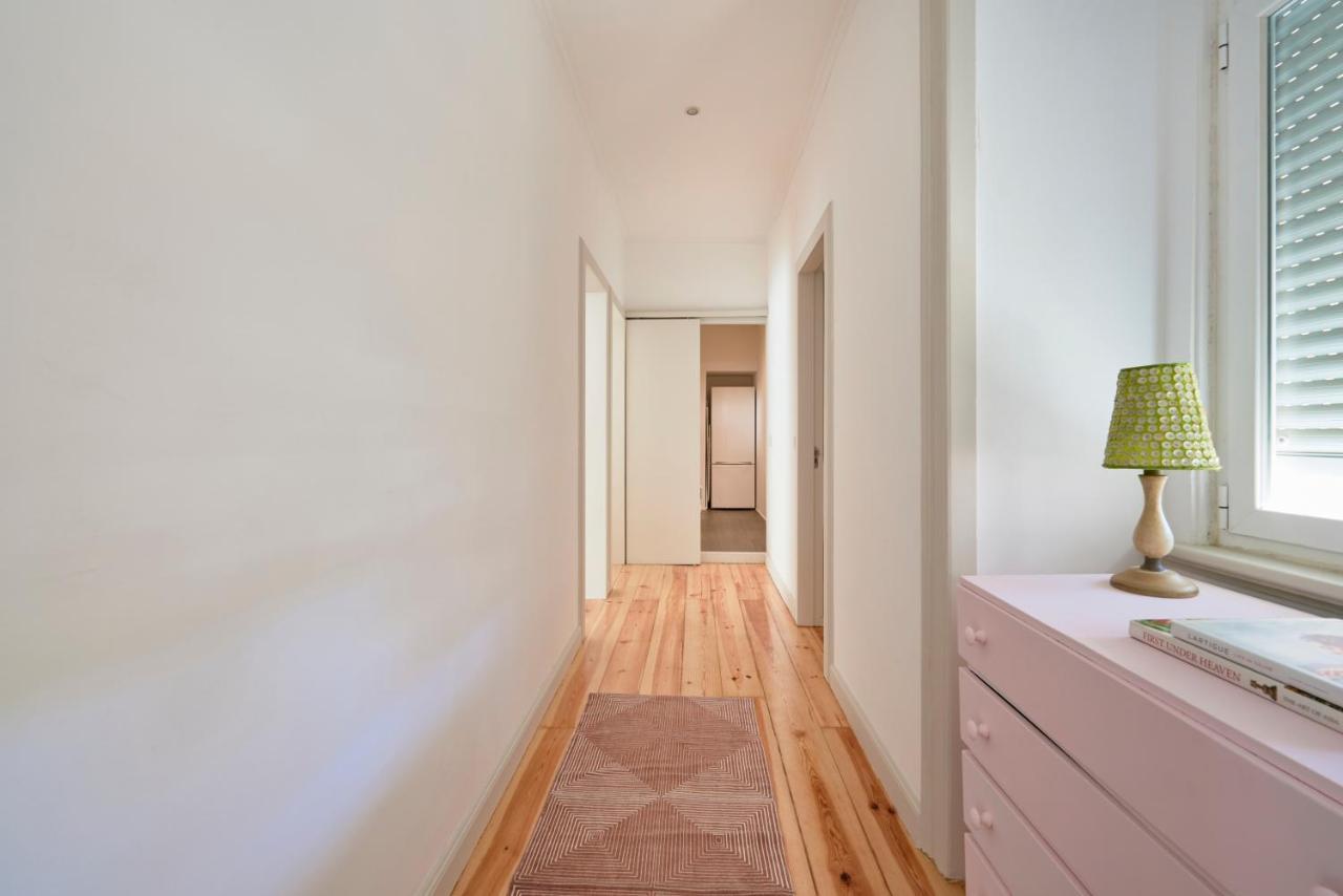 Sunny Apartment With Balcony! Lissabon Buitenkant foto